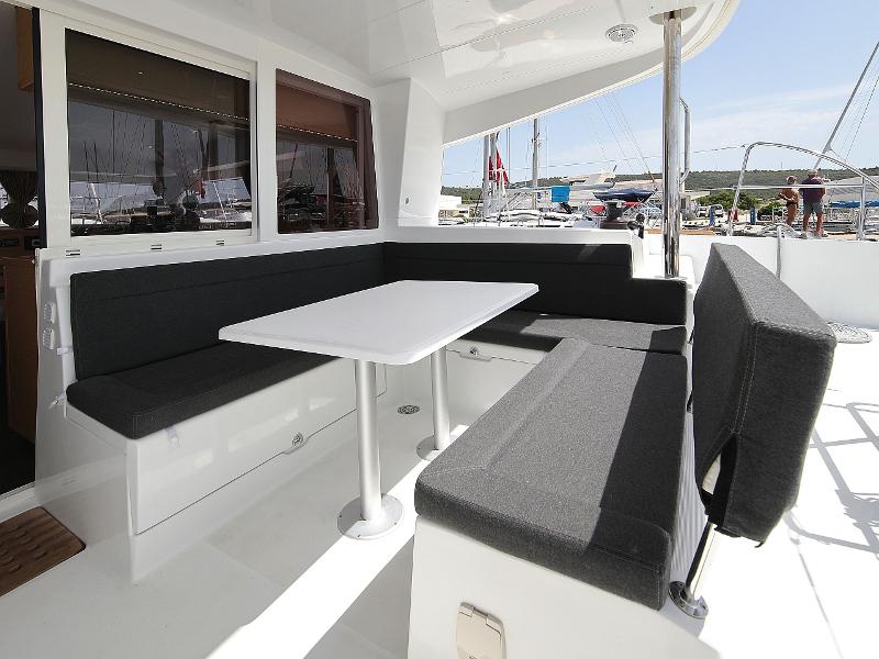 Book yachts online - catamaran - Lagoon 400 S2 LIMITED EDITION - SCIROCCO Limited Edition - rent