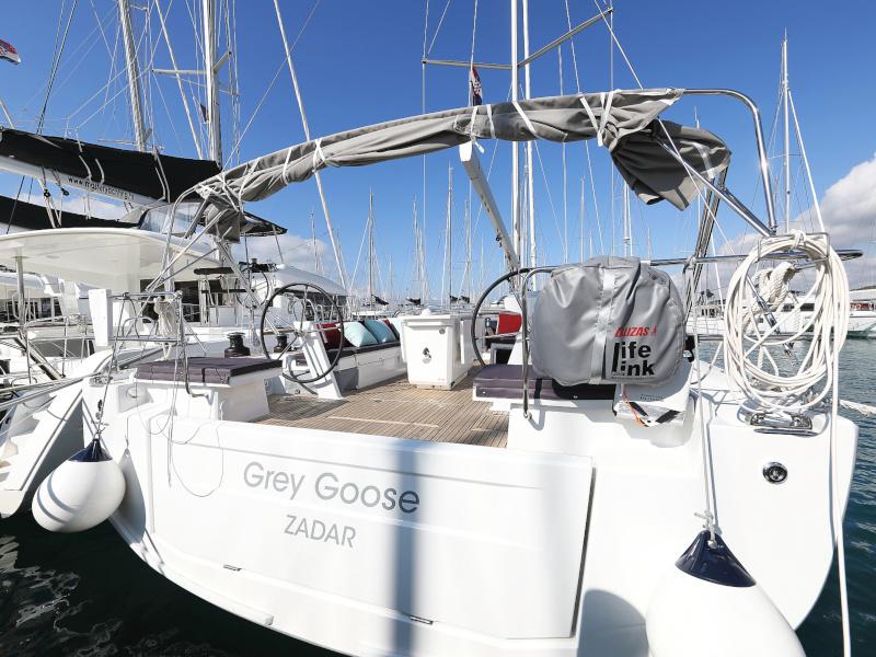 Book yachts online - sailboat - Oceanis 51.1 - GREY GOOSE  - rent