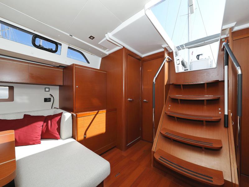 Book yachts online - sailboat - Oceanis 51.1 - GREY GOOSE  - rent