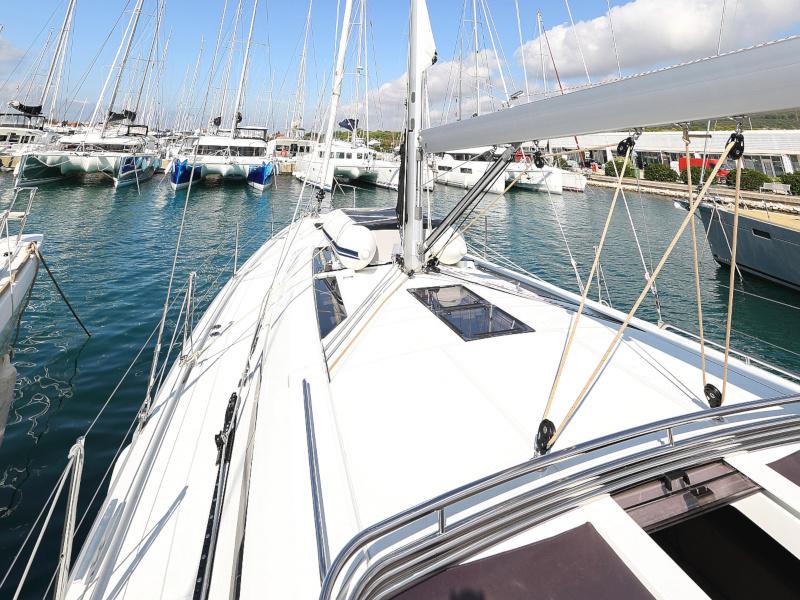 Book yachts online - sailboat - Oceanis 51.1 - GREY GOOSE  - rent