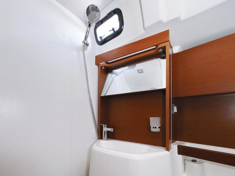 Book yachts online - sailboat - Oceanis 51.1 - GREY GOOSE  - rent