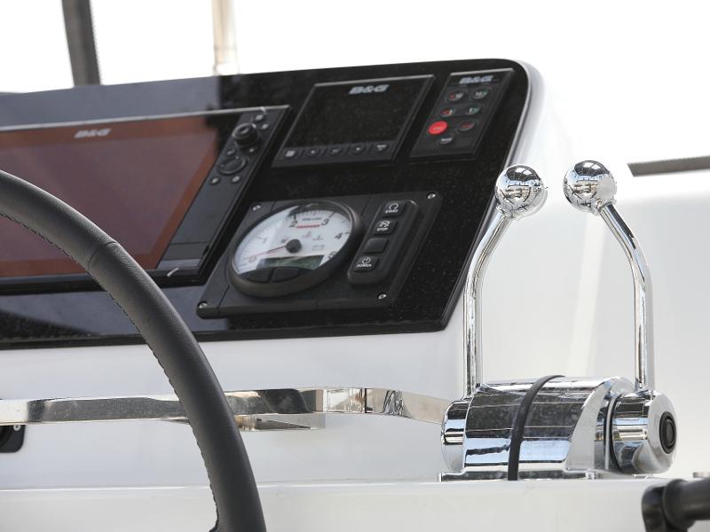 Book yachts online - catamaran - Lagoon 42 - MASTERPIECE - rent