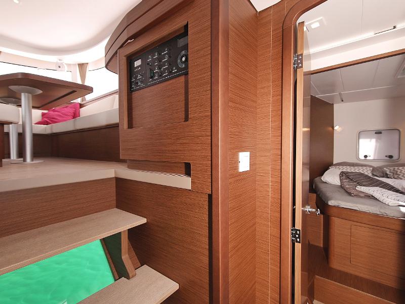 Book yachts online - catamaran - Lagoon 42 - MASTERPIECE - rent