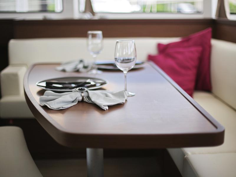 Book yachts online - catamaran - Lagoon 42 - MASTERPIECE - rent