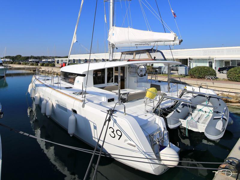 Book yachts online - catamaran - Lagoon 39 - VENTUS Generator - rent