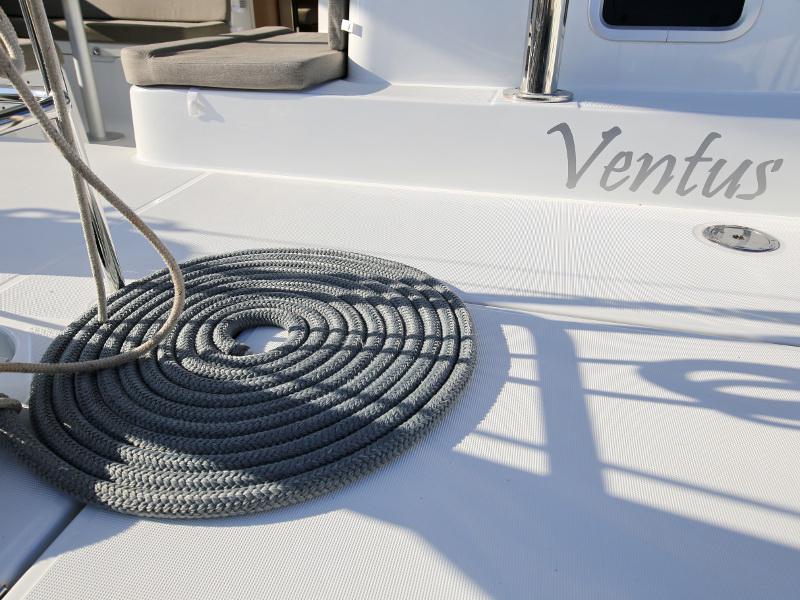 Book yachts online - catamaran - Lagoon 39 - VENTUS Generator - rent