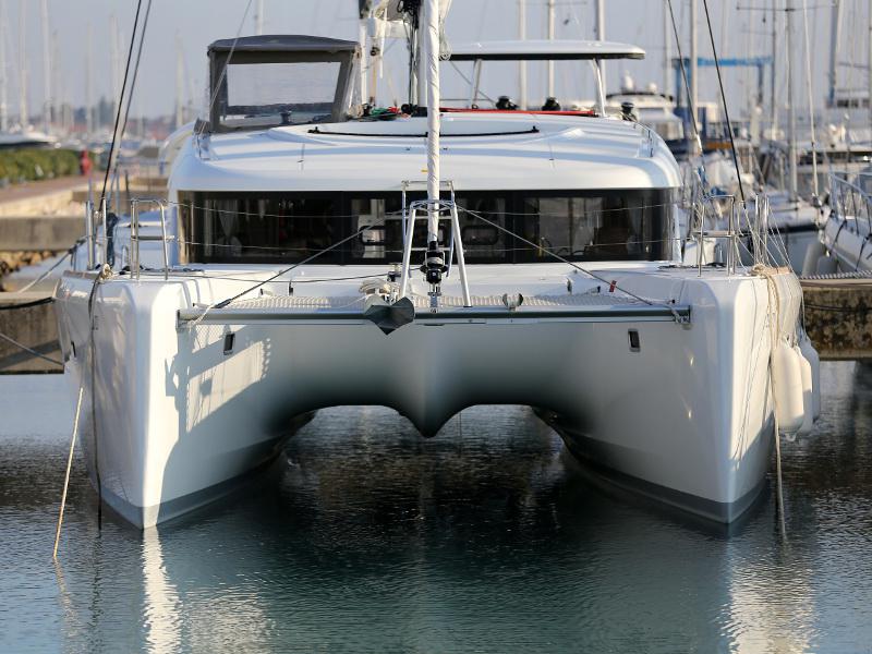 Book yachts online - catamaran - Lagoon 39 - VENTUS Generator - rent