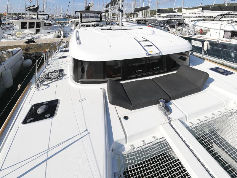 Book yachts online - catamaran - Lagoon 40 - NINA II - rent