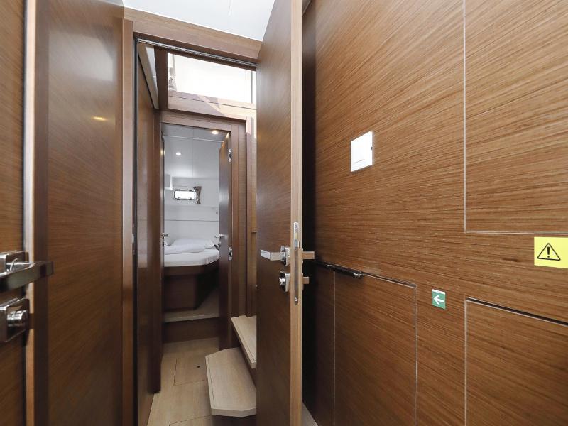 Book yachts online - catamaran - Lagoon 40 - NINA II - rent