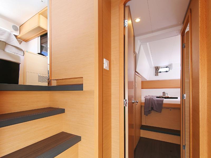 Book yachts online - catamaran - Lagoon 39 - GIN TONIC Generator - rent