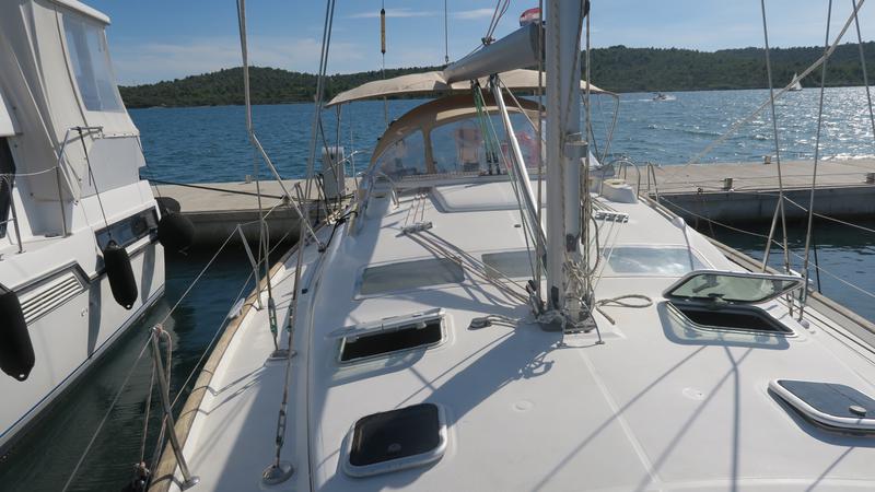 Book yachts online - sailboat - Oceanis 423 - Viva - rent