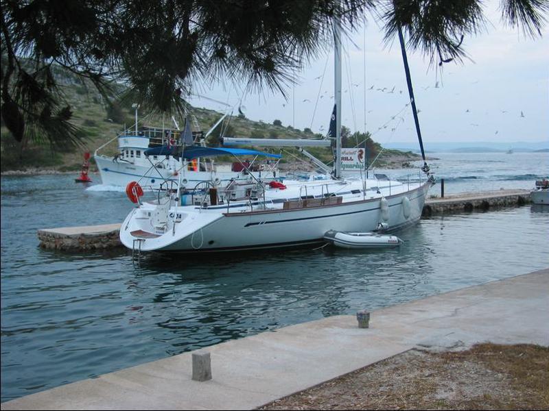 Book yachts online - sailboat - Bavaria 49 - Gaja - rent