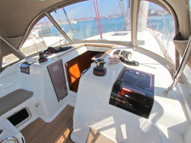 Book yachts online - sailboat - Sun Odyssey 449 - Gaia - rent