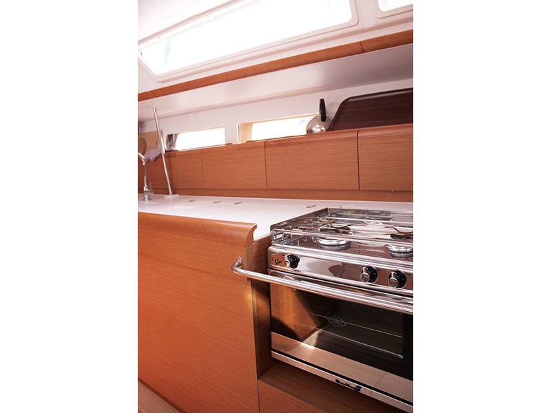 Book yachts online - sailboat - Sun Odyssey 479 - Athena - rent