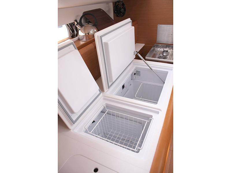 Book yachts online - sailboat - Sun Odyssey 479 - Athena - rent