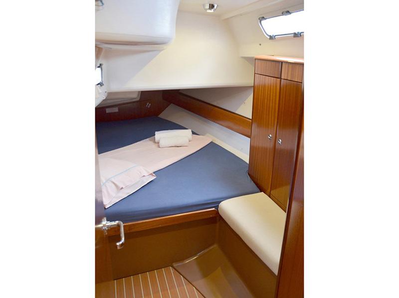 Book yachts online - sailboat - Bavaria 44 - Telemachos - rent