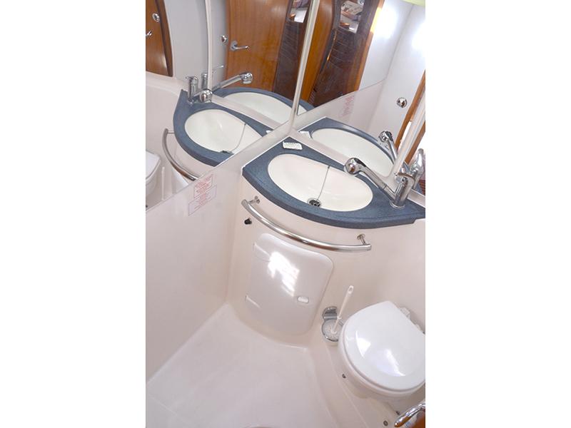 Book yachts online - sailboat - Bavaria 39 Cruiser - Ira - rent