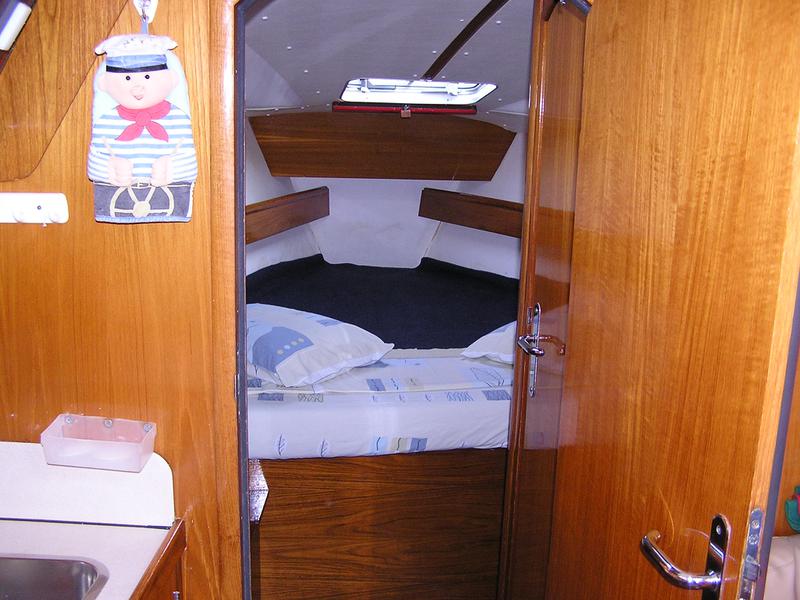 Book yachts online - sailboat - Sun Odyssey 37.1 - Calma - rent