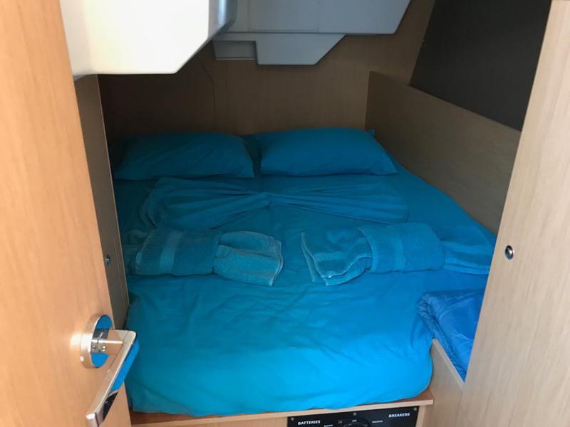 Book yachts online - sailboat - Oceanis 38.1 - Elisa - rent