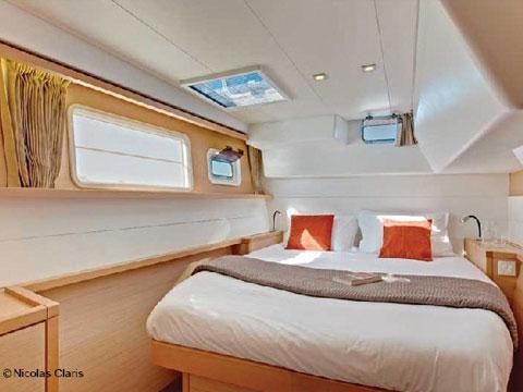 Book yachts online - catamaran - Lagoon 450 - Lagoon 450F - rent