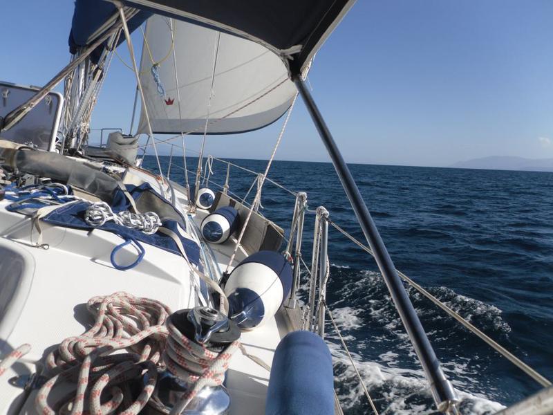 Book yachts online - sailboat - Bavaria 44 - Apollon - rent