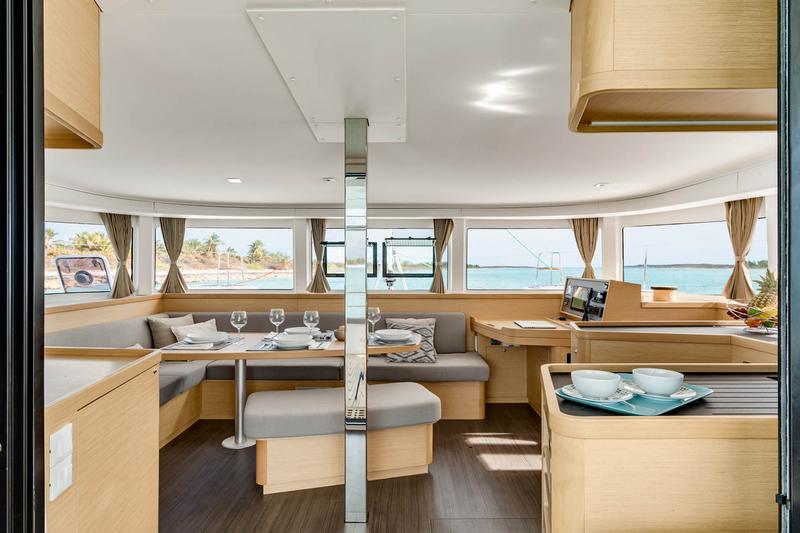 Book yachts online - catamaran - Lagoon 42 - No name - rent