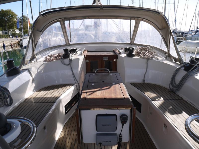 Book yachts online - sailboat - Bavaria 45 Cruiser - Messalina - rent
