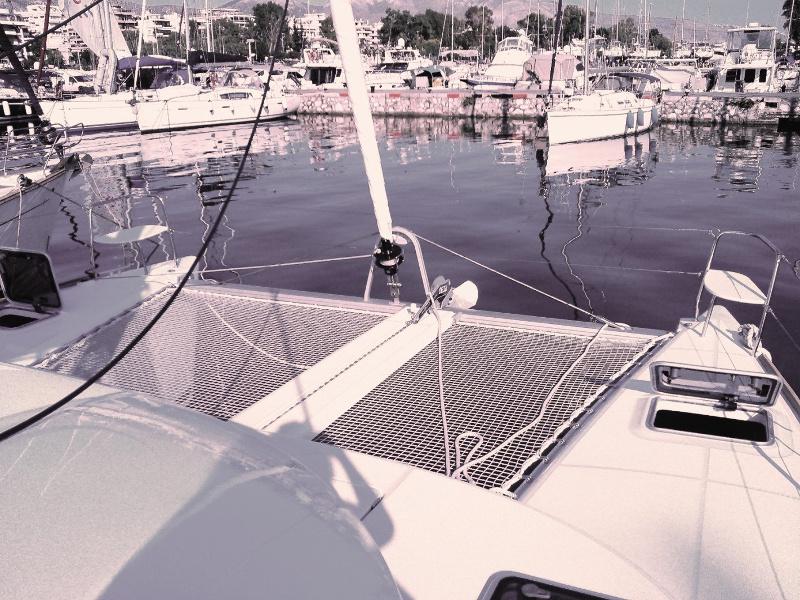 Book yachts online - catamaran - Lagoon 380 - Nefertiti - rent