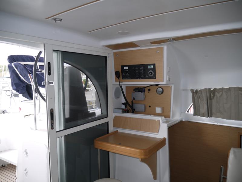 Book yachts online - catamaran - Lagoon 380 - Nefertiti - rent