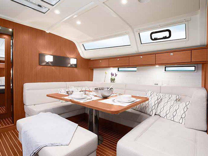 Book yachts online - sailboat - Bavaria Cruiser 51 - Guarda che luna - rent