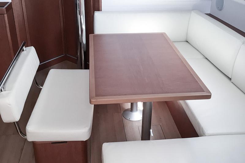 Book yachts online - sailboat - Oceanis 45 (4 cabs) - Mambo 1 - rent