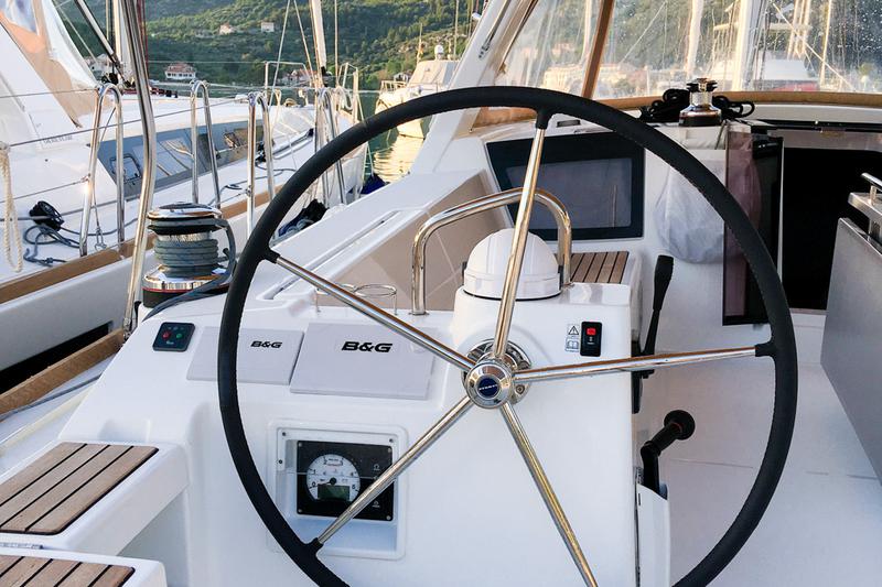 Book yachts online - sailboat - Oceanis 45 (4 cabs) - Mambo 1 - rent