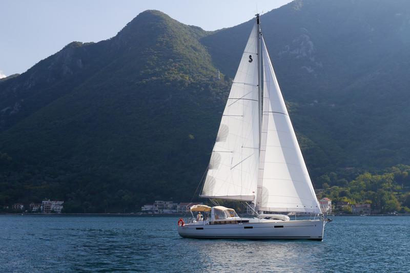 Book yachts online - sailboat - Oceanis 45 (4 cabs) - Flamenco - rent