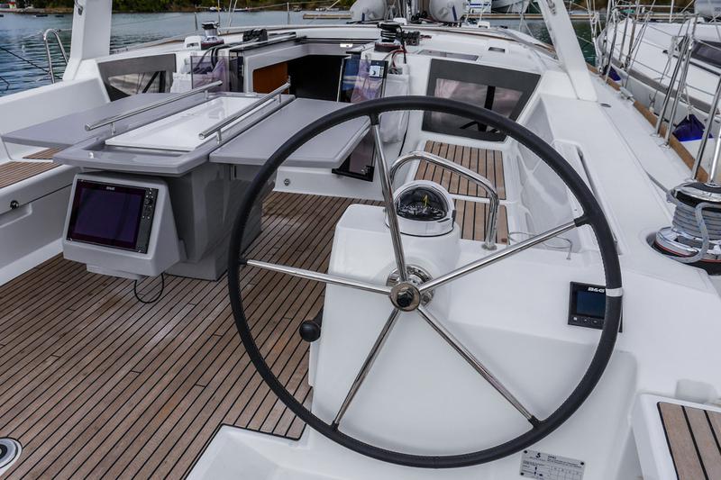 Book yachts online - sailboat - Oceanis 45 (4 cabs) - Flamenco - rent