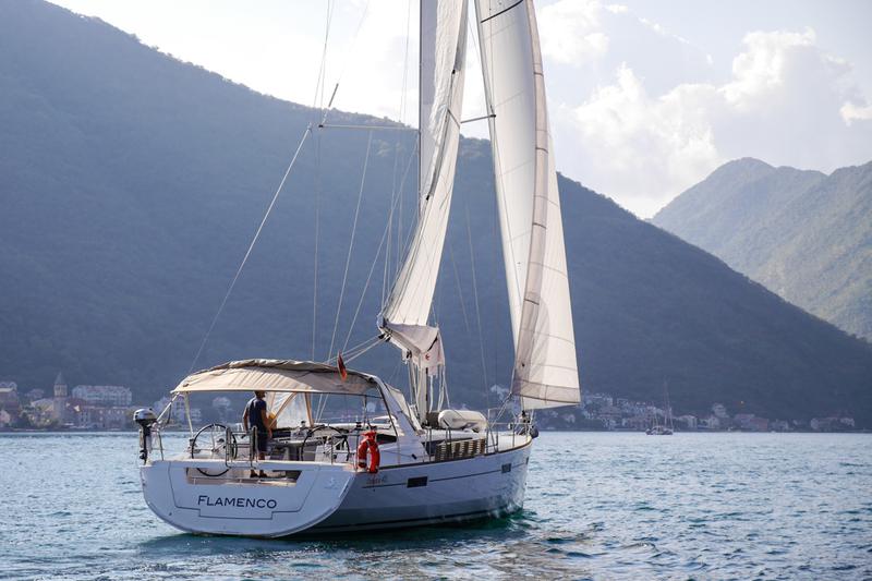 Book yachts online - sailboat - Oceanis 45 (4 cabs) - Flamenco - rent
