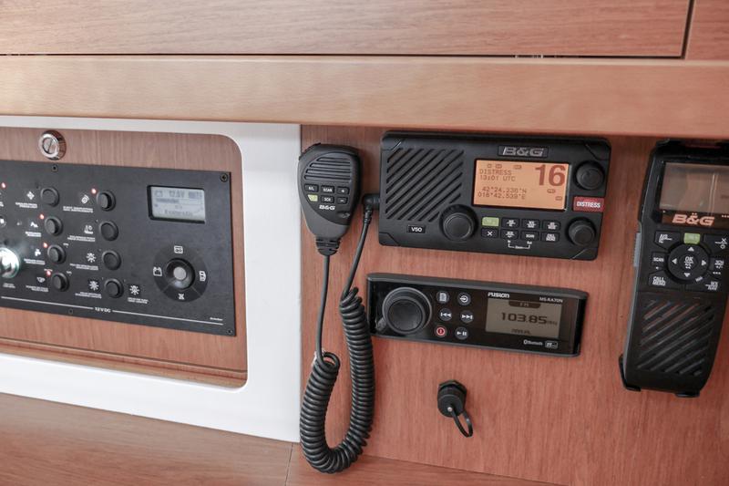 Book yachts online - sailboat - Oceanis 45 (4 cabs) - Flamenco - rent