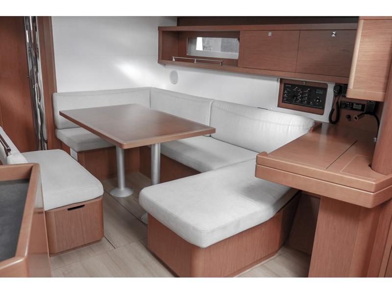 Book yachts online - sailboat - Oceanis 45 (4 cabs) - Flamenco - rent