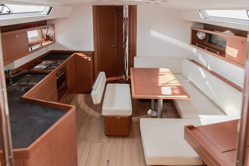 Book yachts online - sailboat - Oceanis 45 (4 cabs) - Soul - rent