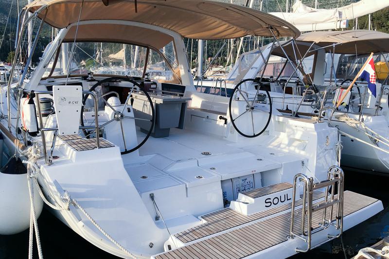 Book yachts online - sailboat - Oceanis 45 (4 cabs) - Soul - rent