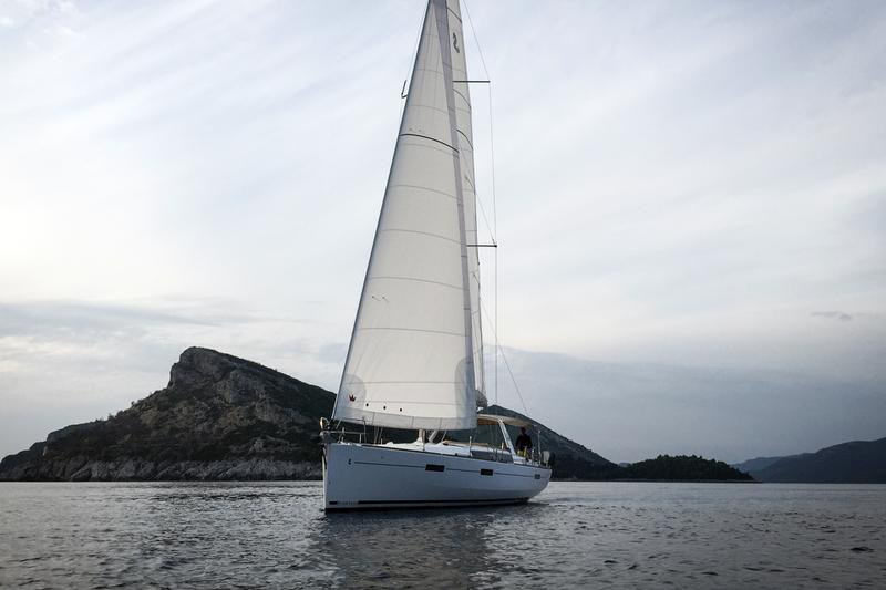 Book yachts online - sailboat - Oceanis 45 (4 cabs) - Soul - rent