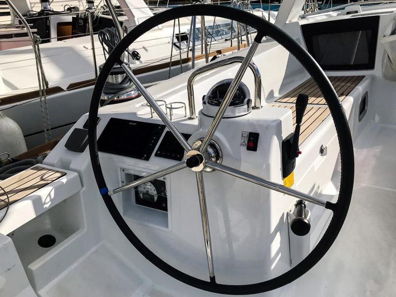 Book yachts online - sailboat - Oceanis 45 (4 cabs) - Foxtrot - rent