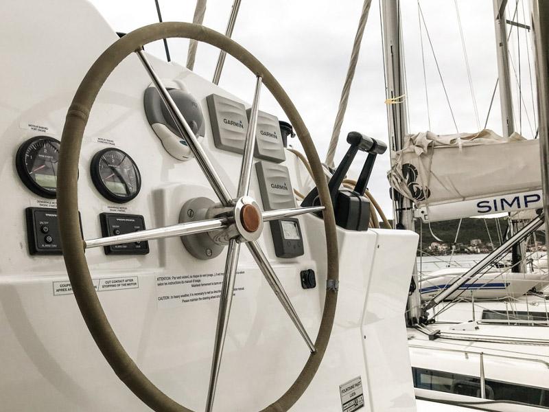 Book yachts online - catamaran - Lucia 40 - Mawimbi - rent