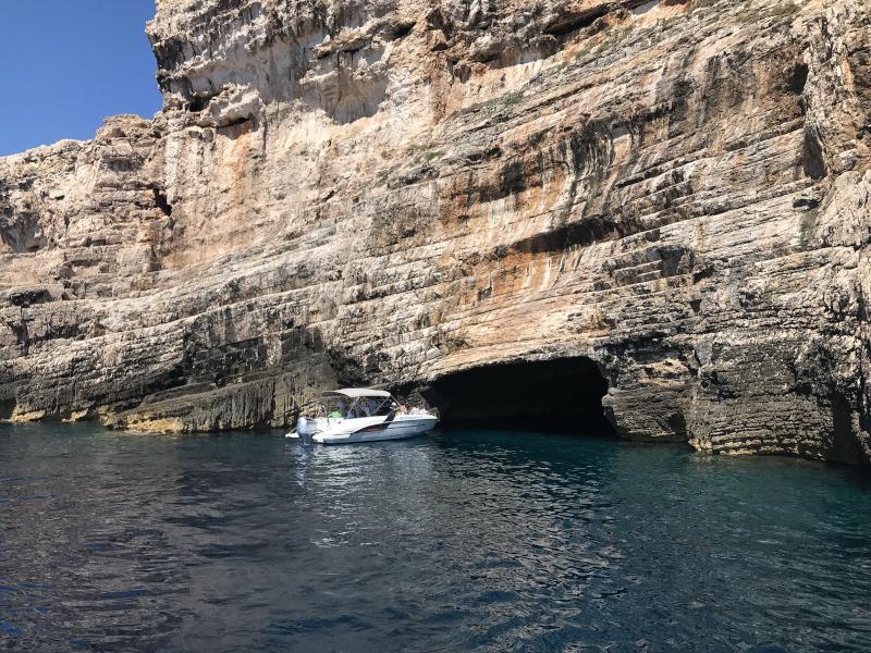 Book yachts online - motorboat - Beneteau Flyer 7.7 SPACEdeck - no name - rent