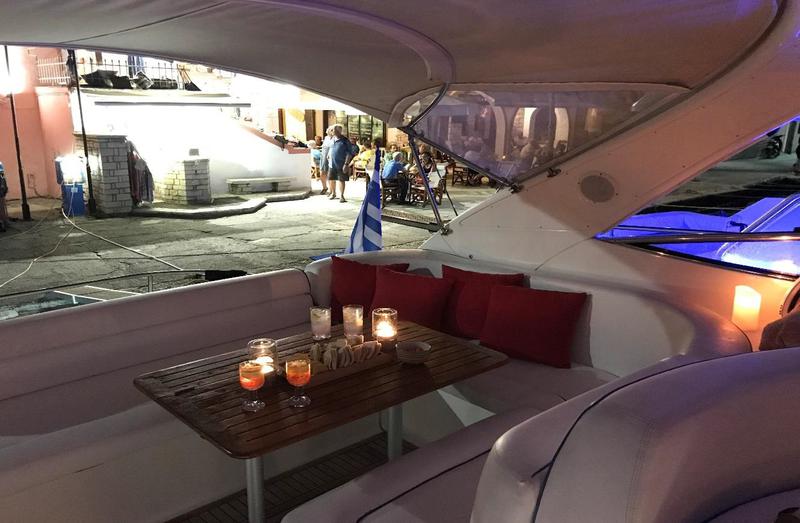 Book yachts online - motorboat - Bavaria 42 Sport - Sport 44ft Open - rent