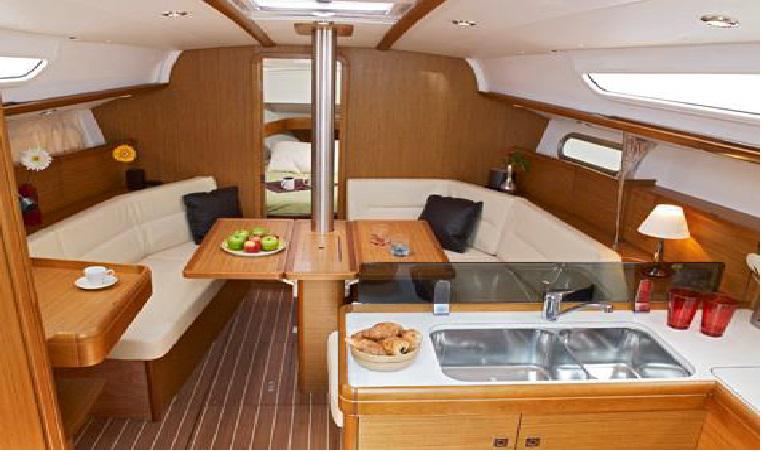 Book yachts online - sailboat - Sun Odyssey 36i - Marina - rent