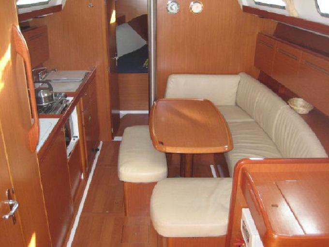 Book yachts online - sailboat - Cyclades 393 - Panayia - rent