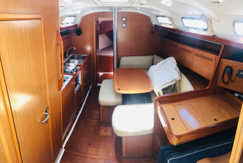 Book yachts online - sailboat - Cyclades 393 - Panayia - rent