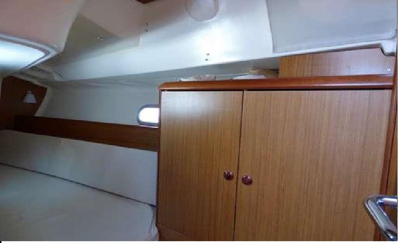 Book yachts online - sailboat - Sun Odyssey 32i - Ostraco - rent