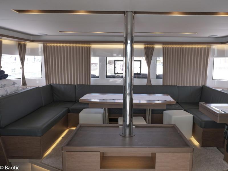 Book yachts online - catamaran - Lagoon 50 Fly - MILA (AC in Salon and cabin + generator) - rent