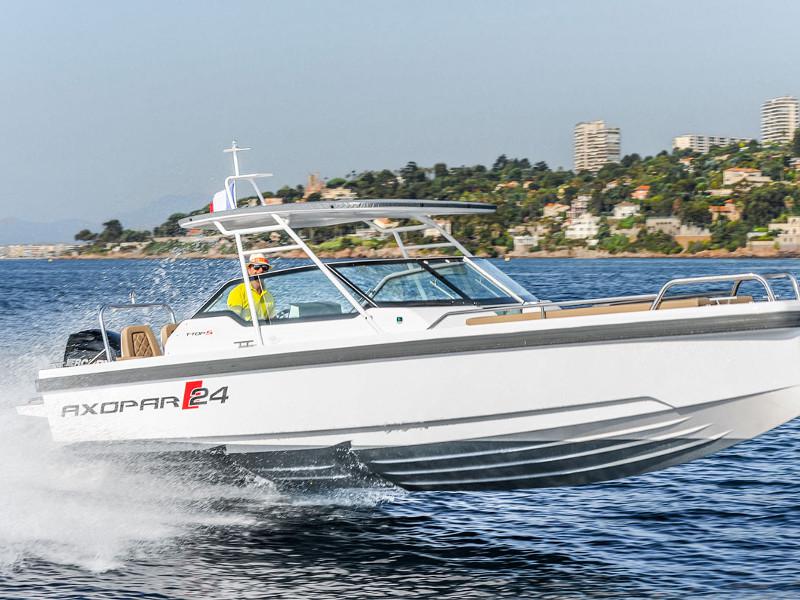 Book yachts online - motorboat - Axopar 24 TT - FENERA - rent